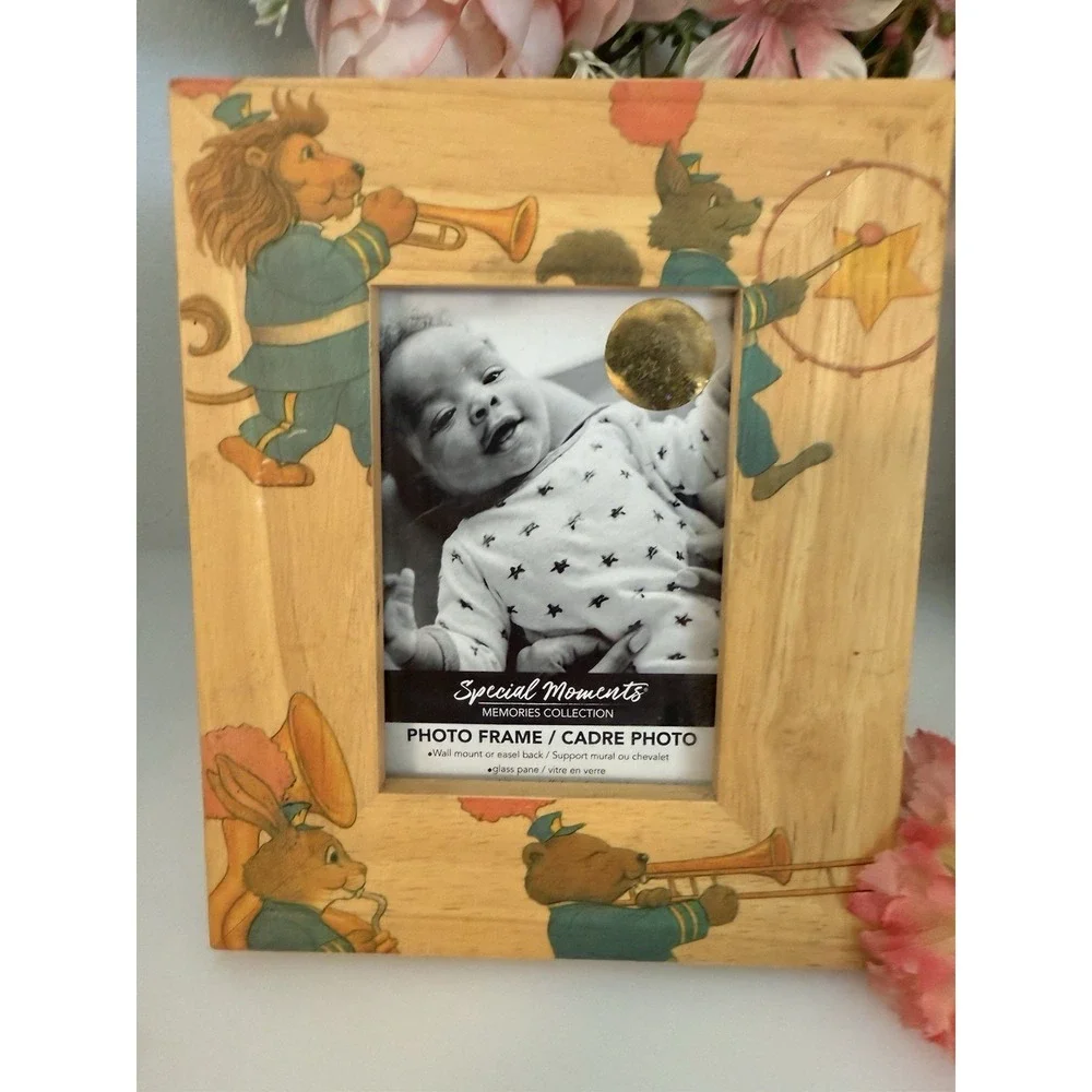 Vintage 80s Fetco Handcrafted Wooden Picture Frame With Animals Nursery Baby New
